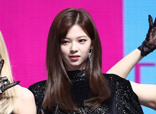 Alex Hogh Andersen Biography: Movies, Age, Net Worth, Parents, Instagram, Height, Siblings