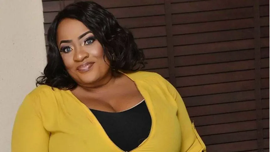 Foluke Daramola Biography: Age, Husband, Parents, Net Worth, Child, Siblings, Movies, Wikipedia