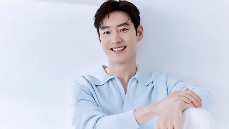 Lee Je-hoon Biography: Movies, Age, Girlfriend, Net Worth, Instagram, Wikipedia, Photos