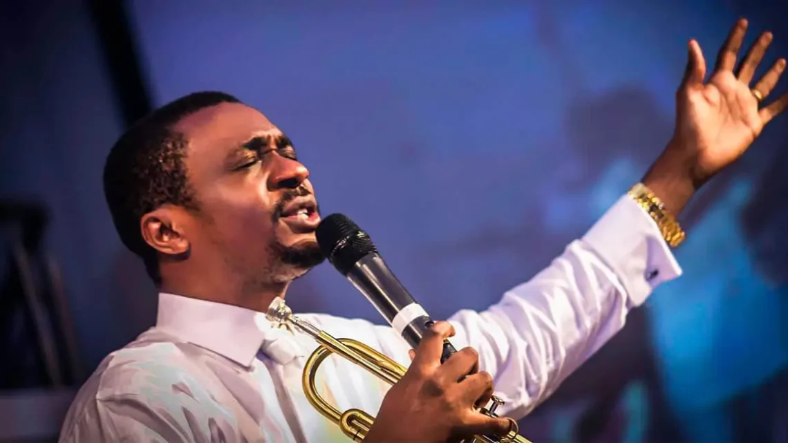Nathaniel Bassey Biography: Wife, Songs, Age, Net Worth, Wikipedia, Pictures, Album, Children