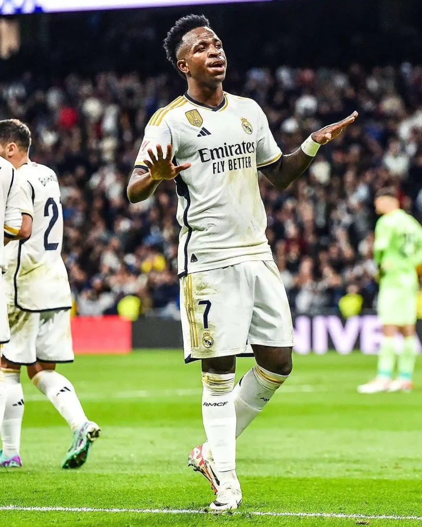 Vinicius Junior Biography: Age, Net Worth, Height, Parents, Sibling, Spouse, Instagram, Awards, Team, Wiki