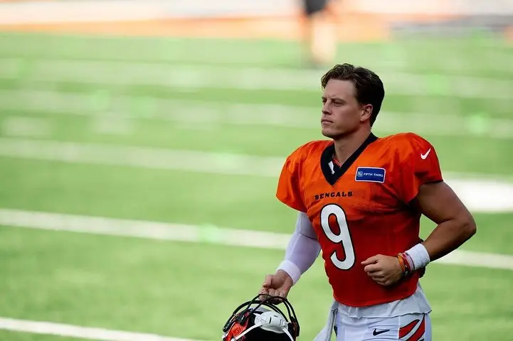 Joe Burrow Biography: Age, Wife, Contract, Net Worth, Parents, College, Height, Stats, Salary