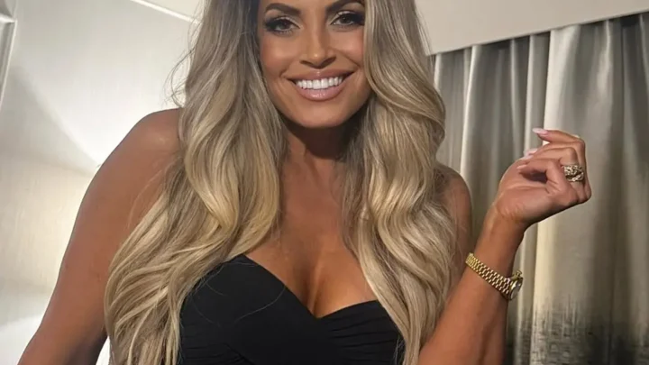 Trish Stratus Biography: Husband, Age, Net Worth, Children, Height, Movies, TV Shows, Pics