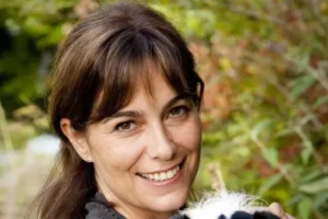 Fiona Dolman