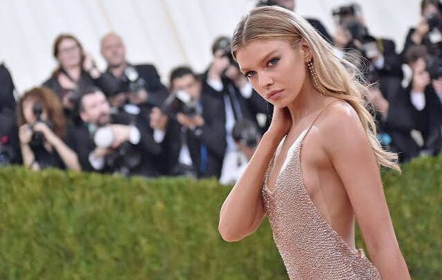 Stella Maxwell Biography: Age, Net Worth, Boyfriend, Siblings, Parents, Height, Shows, Instagram, Wiki