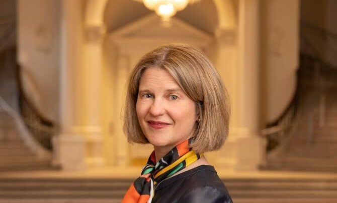 Caroline Campbell Biography: Parents, Age, Husband, Children, Net Worth, Instagram, Height, Wikipedia
