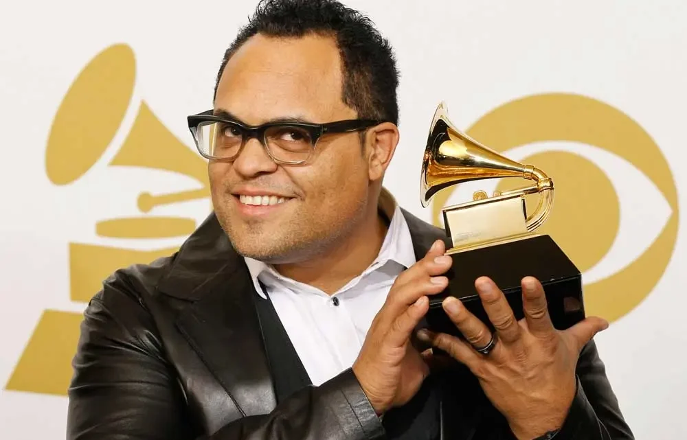 Israel Houghton Biography: Wife, Age, Net Worth, Child, Songs, Wikipedia, Instagram, Height