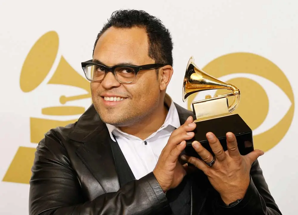 Israel Houghton