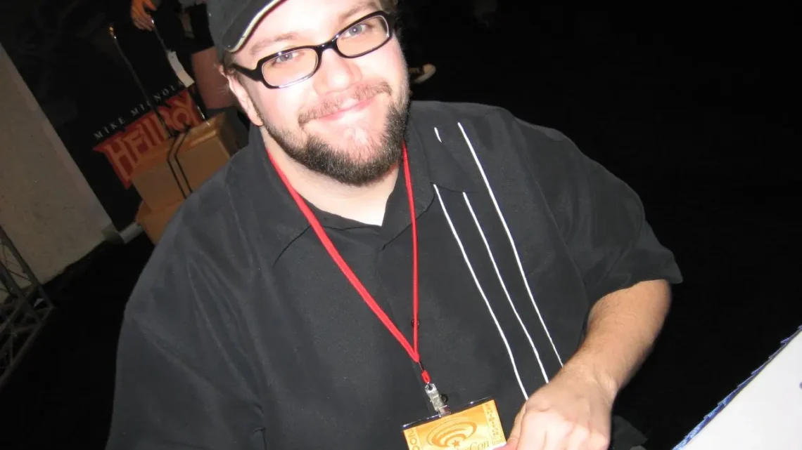 Julie Powell’s husband, Eric Powell Biography: Age, Net Worth, Twitter, Height, Wikipedia, Pictures