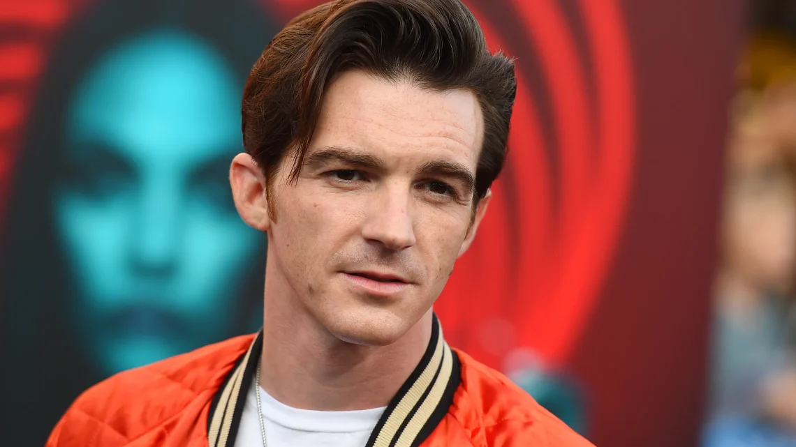 Drake Bell Biography: Age, Net Worth, Songs, YouTube, Girlfriend, Wife, Height, Spouse Drake Bell Biography: Age, Net Worth, Songs, YouTube, Girlfriend, Wife, Height, Spouse
