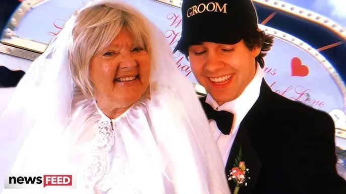 David Dobrik’s ex wife, Loraine Nash Biography: Age, Husband, Children, Net Worth, Height, Family