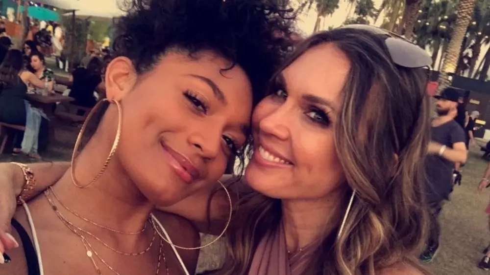 Joe Rogan’s Adopted Daughter, Kayja Rose Biography: Instagram, Age, Height, Net Worth, Boyfriend, Wikipedia, Birthday, Siblings, Songs