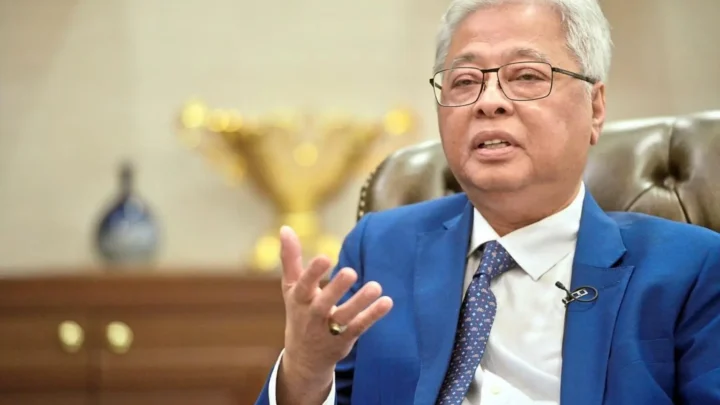 Ismail Sabri Yaakob Biography: Spouse, Age, Wife, Net Worth, Children, Wiki, Height