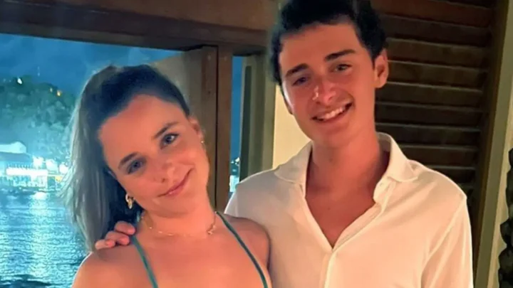 Noah Schnapp’s sister, Chloe Schnapp Biography: Age, Height, Net Worth, Boyfriend, Wikipedia, Parents, Twin Brother