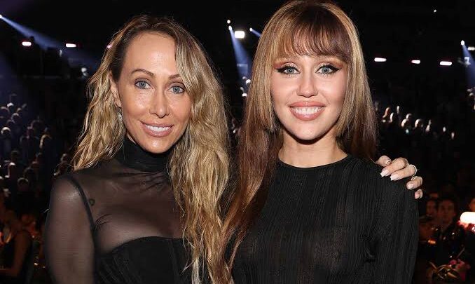 Miley Cyrus’ mother, Tish Cyrus Biography: Children, Age, Net Worth, Husband, Height, Movies