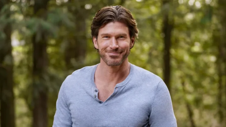 Christopher Russell Biography: Age, Movies, Net Worth, TV Shows, Wife, Children, Wikipedia