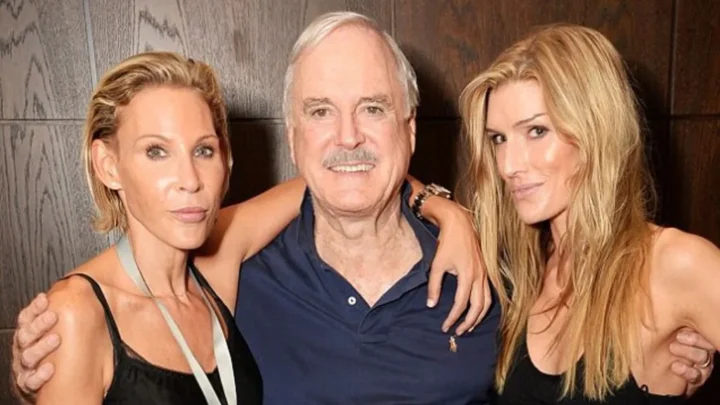 John Cleese’s daughter, Cynthia Cleese Biography: Age, Net Worth, Instagram, Spouse, Height, Wiki, Parents, Movies