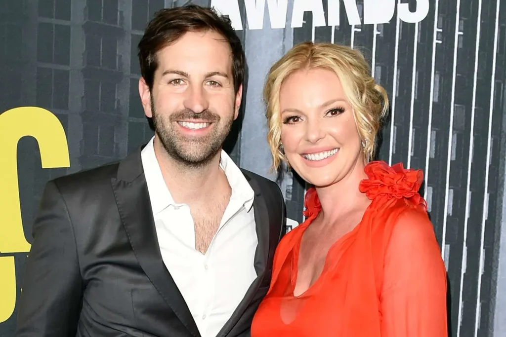 Josh Kelley Biography: Age, Net Worth, Instagram, Spouse, Height, Wiki, Parents, Siblings, Children, Songs