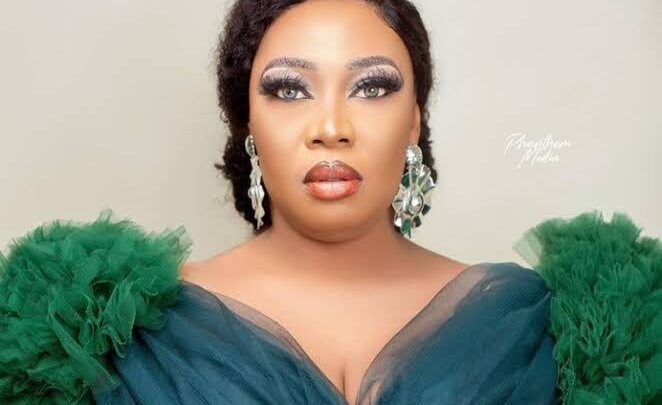 Adebimpe Akintunde Biography: Age, Net Worth, Instagram, Spouse, Height, Wiki, Parents, Siblings, Movies