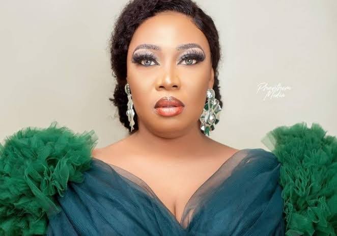Adebimpe Akintunde Biography: Age, Net Worth, Instagram, Spouse, Height, Wiki, Parents, Siblings, Movies