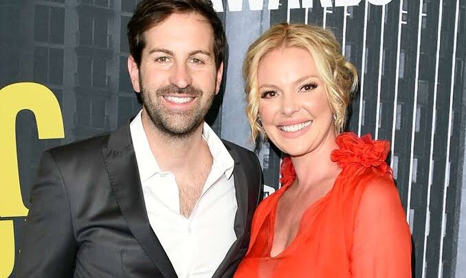 Josh Kelley Biography: Age, Net Worth, Instagram, Spouse, Height, Wiki, Parents, Siblings, Children, Songs