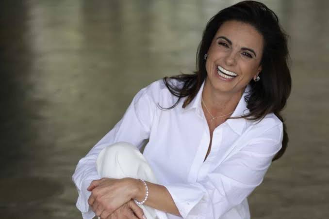 Leanne Manas Biography: Age, Net Worth, Instagram, Spouse, Height, Wiki, Parents, Siblings