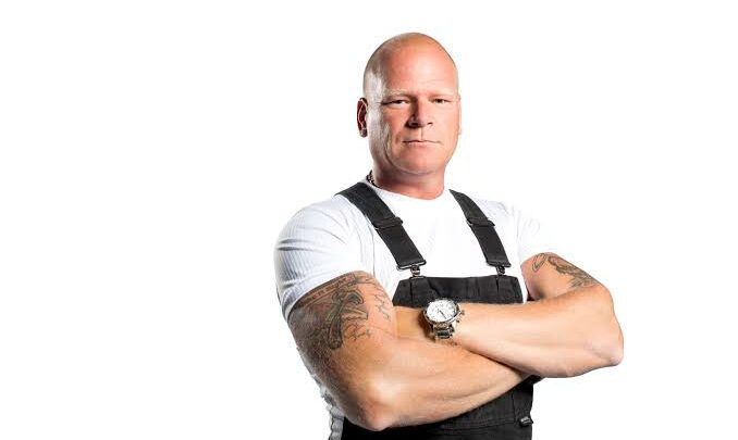 Mike Holmes Biography: Age, Net Worth, Instagram, Spouse, Height, Wiki, Parents, Siblings, Awards, Movies, Songs