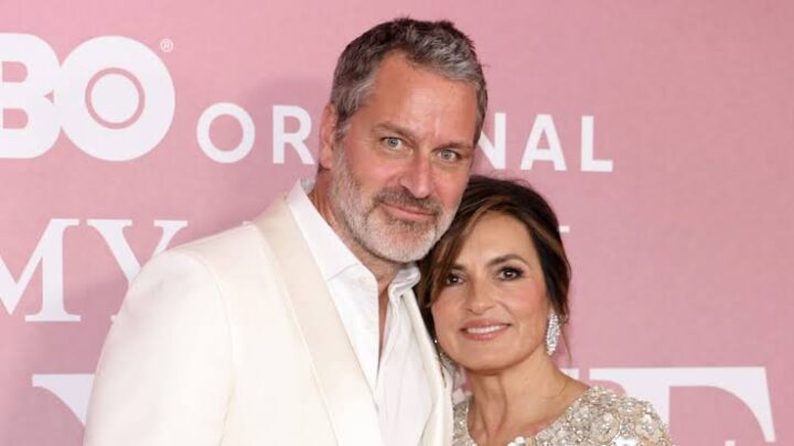 Peter Hermann Biography: Movies, Age, TV Shows, Parents, Height, Children, Siblings, Net Worth, Wife