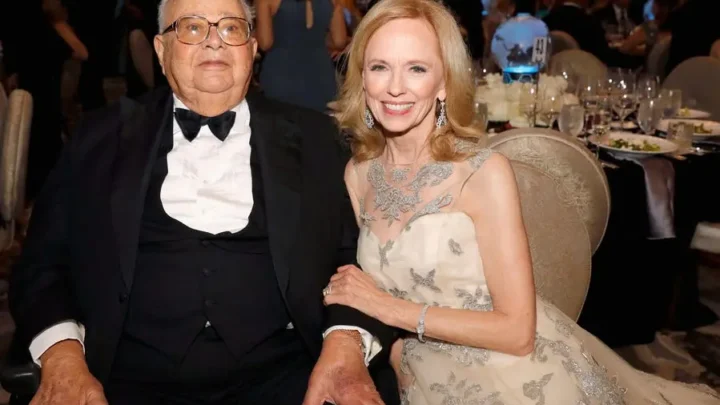 Fayez Sarofim Biography: Age, Net Worth, Wife, Children, Parents, Career, Death