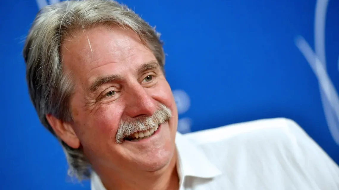 Jeff Foxworthy Biography: Age, Net Worth, Wife, Children, Parents, Siblings, Career, Books, Awards, Songs, Movies