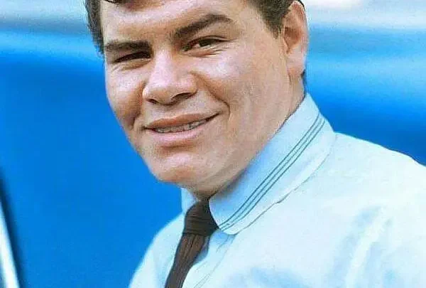 Ritchie Valens Biography: Age, Net Worth, Spouse, Parents, Death