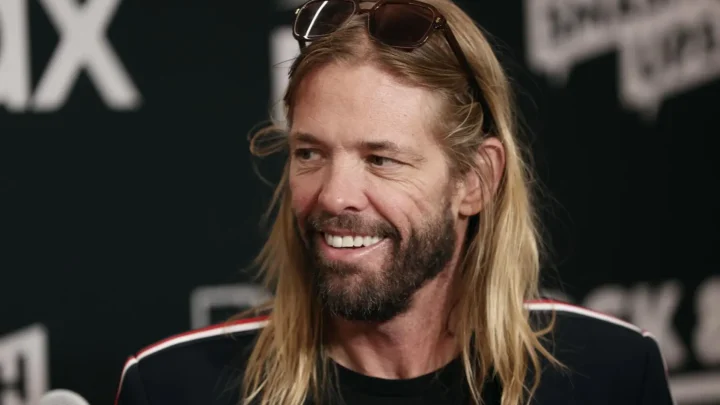 Taylor Hawkins Biography: Age, Net Worth, Wife, Children, Parents, Siblings, Career, Awards, Wikipedia, Pictures, Death