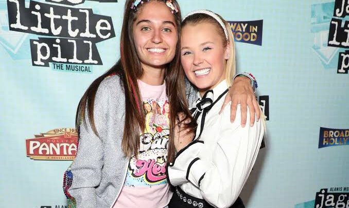 Jojo Siwa’s Girlfriend, Kylie Prew Biography: Age, Girlfriend, Wikipedia, Net Worth, Instagram, Twitter