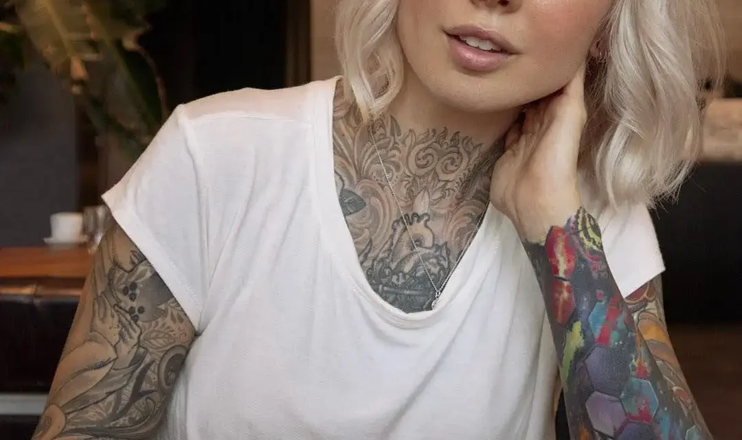 Sarah Jakubecz Biography: Husband, Age, Net Worth, Tattoos, Instagram, Siblings