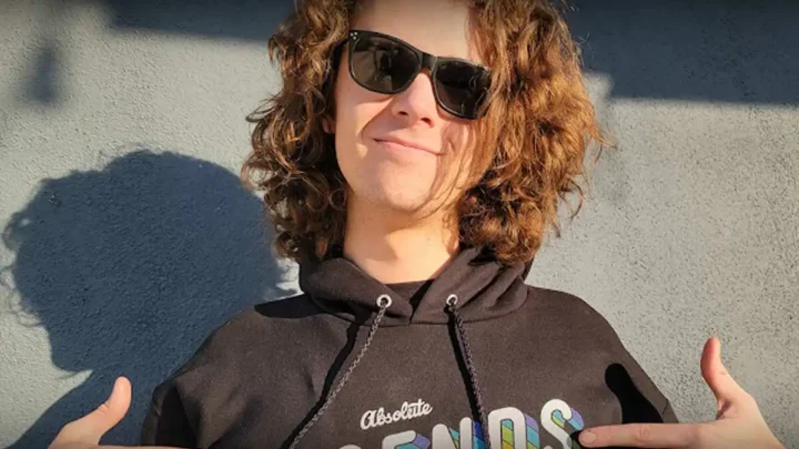 Eret Biography: Age, Girlfriend, Net Worth, Parents, Real Name, Height, Twitch, Nationality