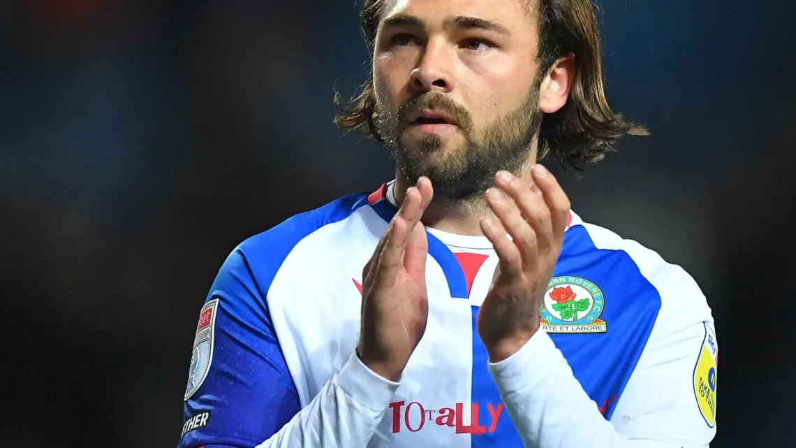 Bradley Dack Biography: Age, Net Worth, Instagram, Spouse, Height, Wiki, Parents, Siblings, Current Team, Country