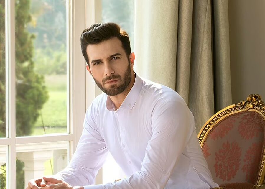 Emmad Irfani Biography: Age, Net Worth, Instagram, Spouse, Height, Wiki, Parents, Siblings, Awards, Movies
