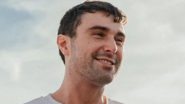 Fred Again Biography: Age, Net Worth, Instagram, Spouse, Height, Wiki, Parents, Siblings, Awards, Songs