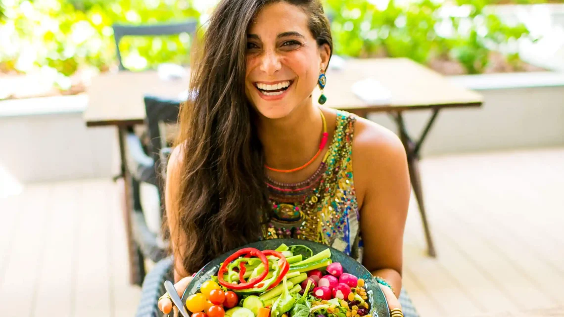 Kristina Carrillo-Bucaram (FullyRawKristina) Biography: Age, Husband, Net Worth, Lawsuit, House, Kids