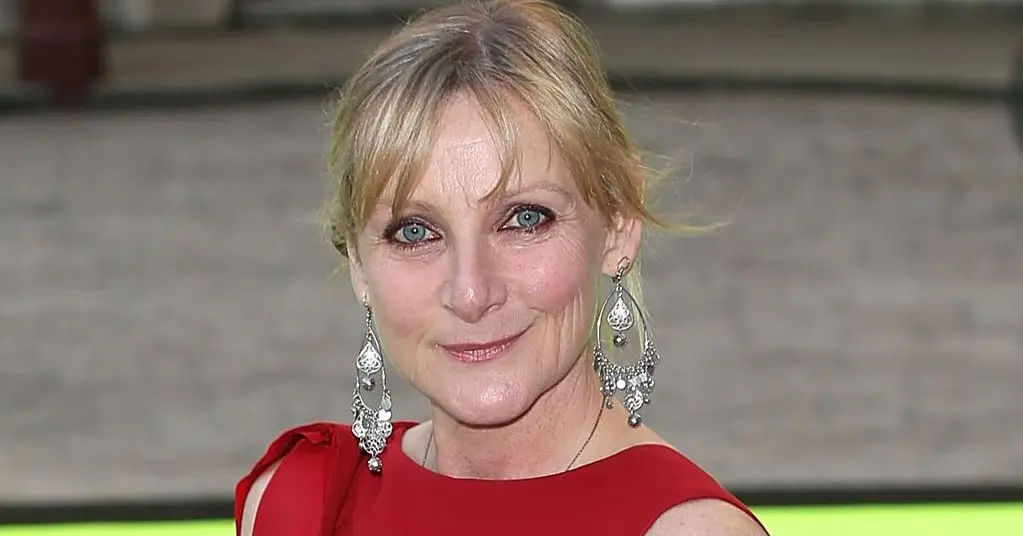 Lesley Sharp Biography: Real Name, Age, Net Worth, Wikipedia, Husband, Children, Movies