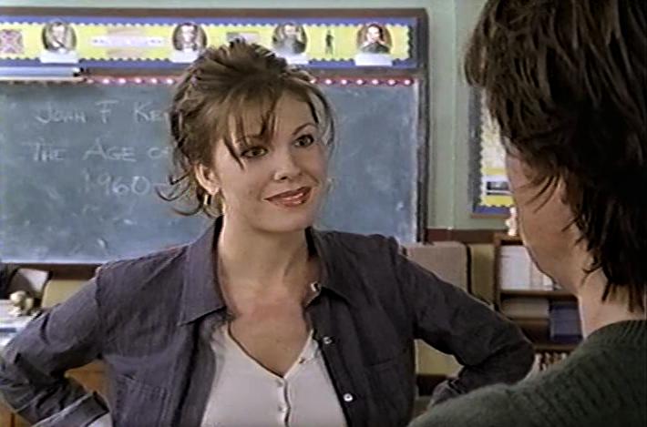 Nikki Cox