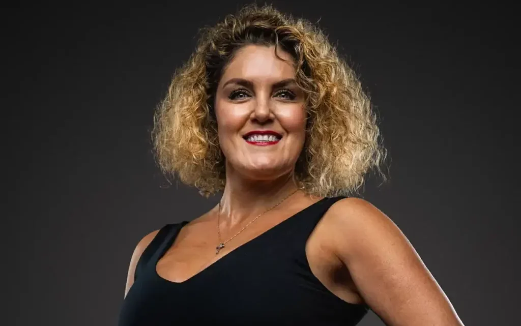 Casey Nezhoda Biography: Age, Net Worth, Height, TV Shows, Spouse, Child