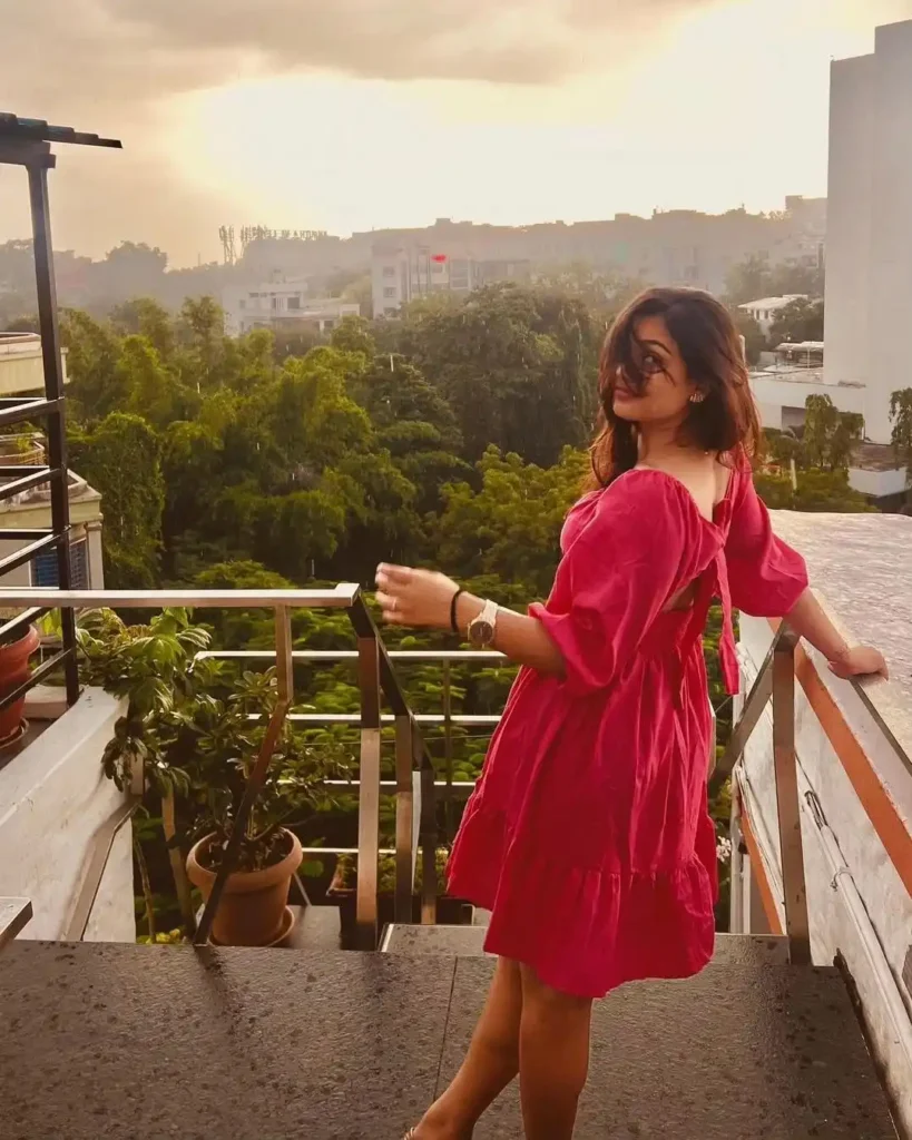 Varsha D’ Souza Biography: Age, Net Worth, Instagram, Spouse, Height, Wiki, Parents, Siblings, Movies