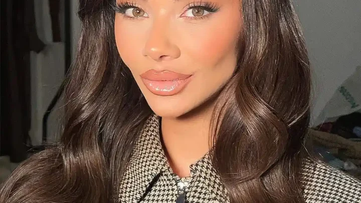 Chelsee Healey Biography: Age, Net Worth, Husband, Children, Parents, Siblings, Career, Movies, Awards, Wikipedia, Pictures