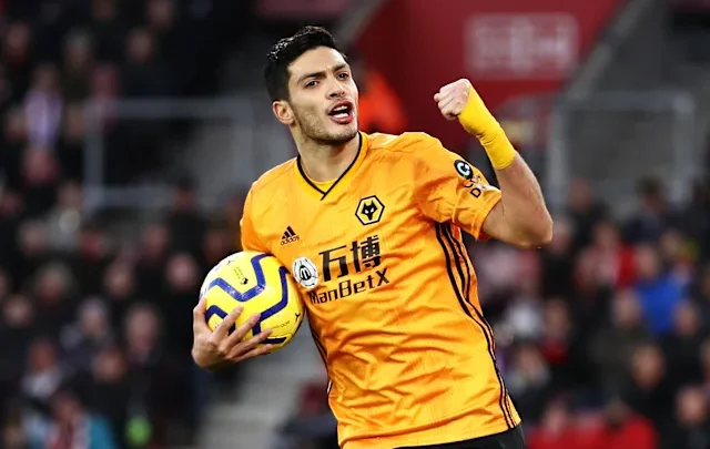 Raúl Jiménez Biography: Age, Net Worth, Wife, Children, Parents, Club, Salary, Instagram