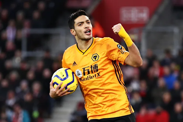 Raúl Jiménez Biography: Age, Net Worth, Wife, Children, Parents, Club, Salary, Instagram