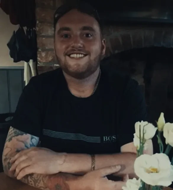 Cameron Brooksbank Biography: Age, Net Worth, Instagram, Spouse, Height, Wiki, Parents, Siblings, Movies, Death Cameron Brooksbank Biography: Age, Net Worth, Instagram, Spouse, Height, Wiki, Parents, Siblings, Movies, Death