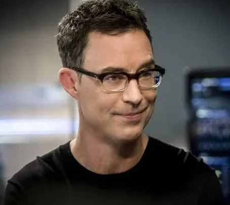 Tom Cavanagh Biography: Age, Net Worth, Wife, Children, Parents, Siblings, Career, Wikipedia, Pictures