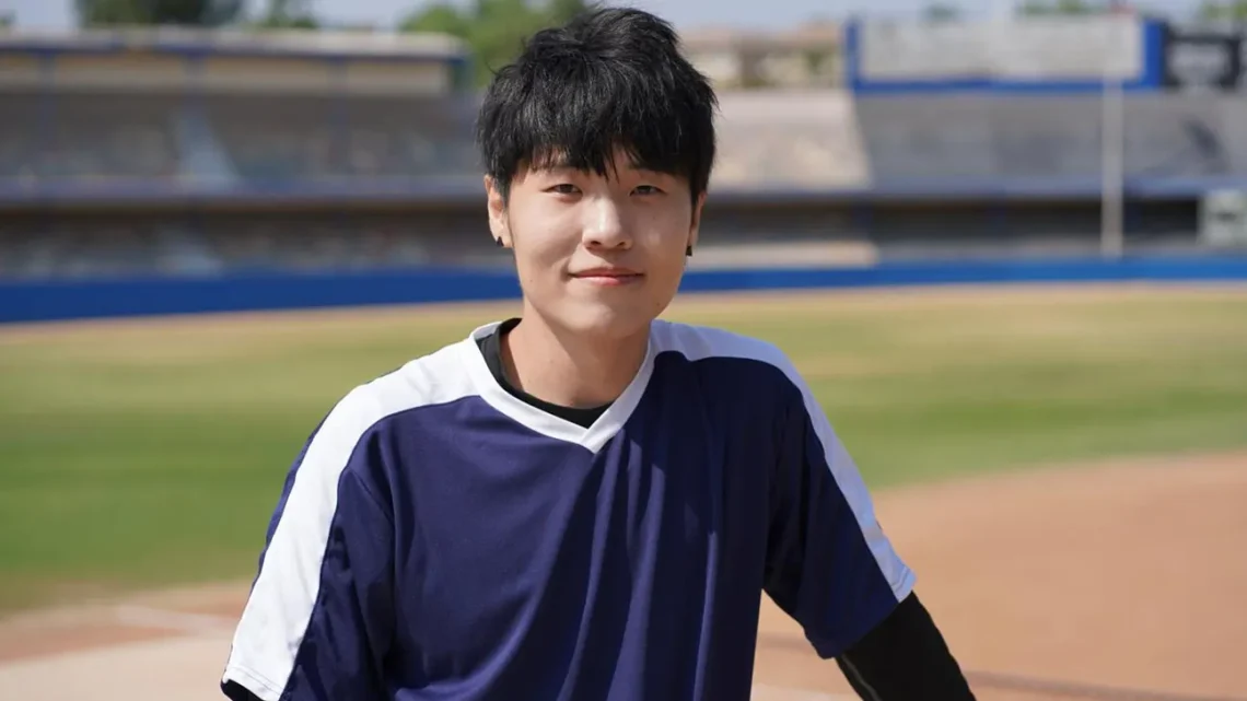 Disguised Toast Biography: Age, Net Worth, Girlfriend, Parents, Siblings, Career, Awards, YouTube Channel, Wikipedia, Pictures