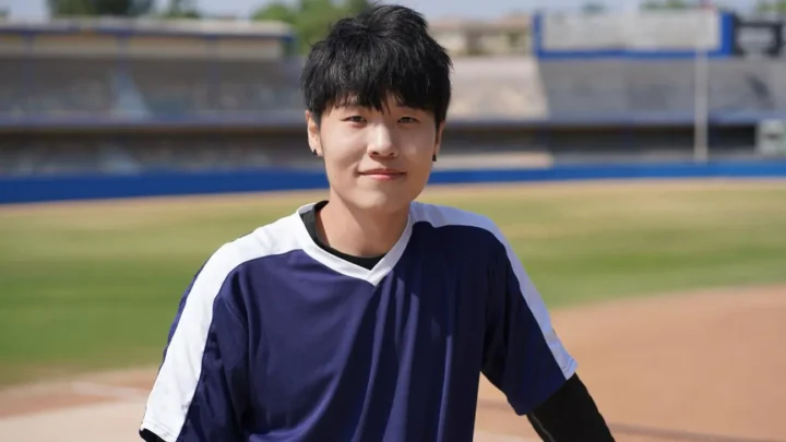 Disguised Toast Biography: Age, Net Worth, Girlfriend, Parents, Siblings, Career, Awards, YouTube Channel, Wikipedia, Pictures